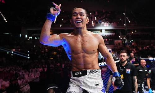 Асу Алмабаев досрочно победил Чарльза Джонсона на турнире UFC в Баку