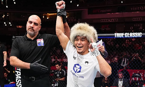 Асу Алмабаев вошел в историю UFC