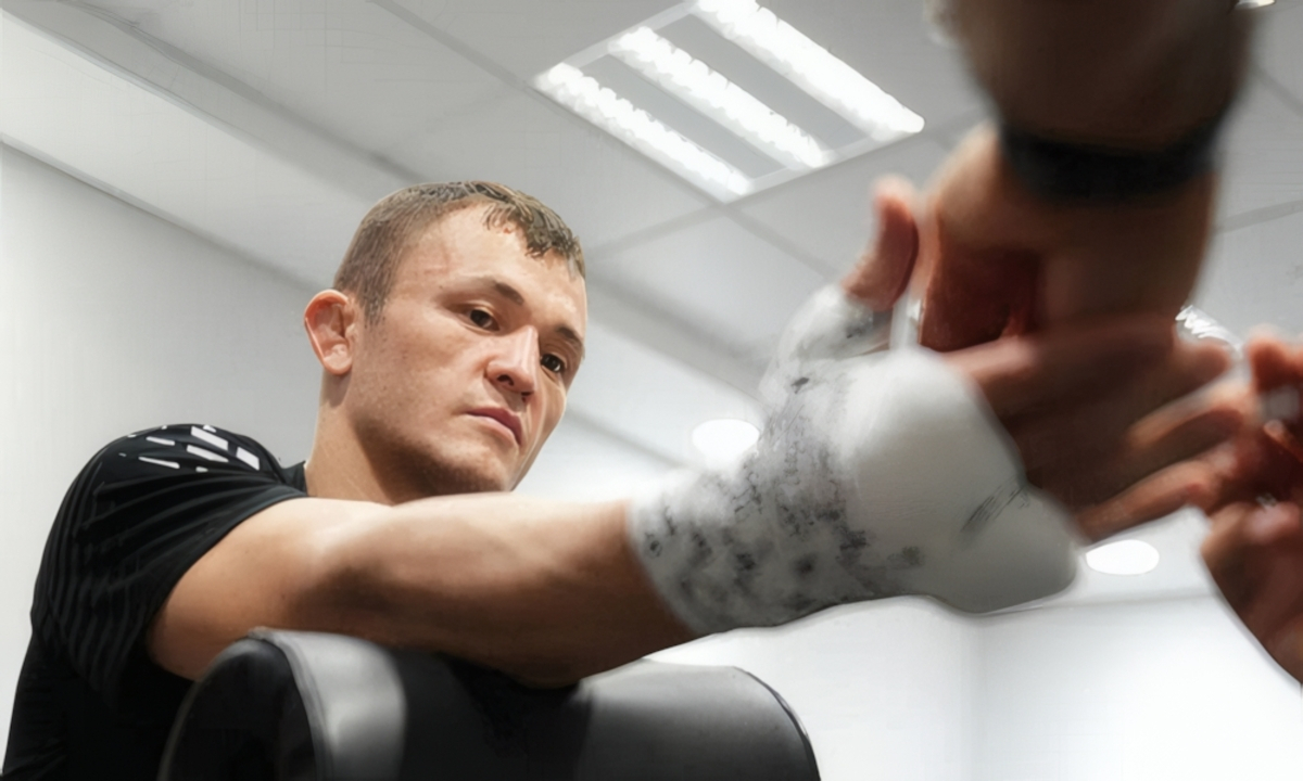 Абдрахманов оценил шансы Алмахана остаться в UFC после поражения
