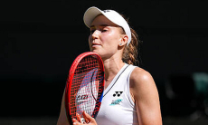 Tennis World USA отметил падение уровня игры Рыбакиной в первом матче на Уимблдоне-2026