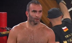 Сорвался бой Мурат Гассиев — Тони Йока за титул чемпиона мира WBA