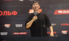 «Мотиватор» Бекембетов устроил конфликт с экс-бойцом UFC на пресс-конференции. Видео