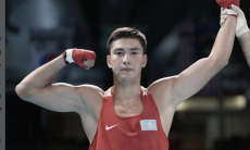 Нурбек Мурсал уверенно выиграл бой за выход в финал ЧА-2026 по боксу