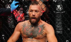 Стали известны сроки возвращения Макгрегора после травмы на UFC 329