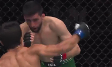 Видео яркого нокаута в бою UFC Темиров — Эрцег