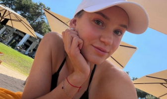 Елена Рыбакина показала фото с отдыха