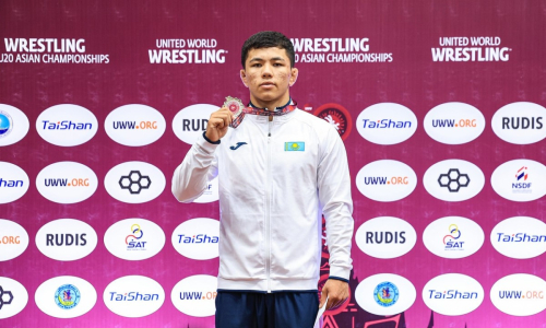 Казахстан завершил молодежный ЧА-2026 по борьбе с 18 медалями