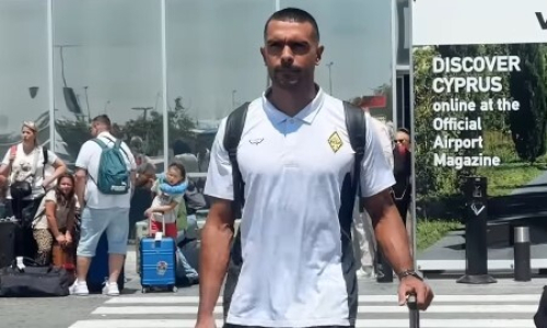 «Кайрат» прибыл в Никосию на матч Лиги Чемпионов. Видео