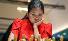 Асаубаева сыграла с двукратной чемпионкой мира на старте супертурнира в США