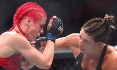 Судейским решением закончился чемпионский бой на UFC 330. Видео