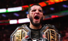 Ислам Махачев обошел Андерсона Силву и установил исторический рекорд UFC