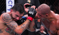 Главный бой турнира UFC завершился судейским решением