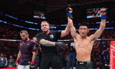 Тренер Умара Нурмагомедова объяснил его сенсационное поражение нокаутом в UFC