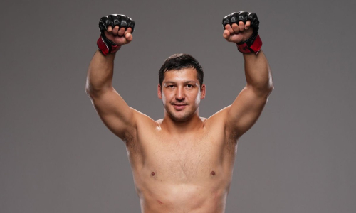 Дияр Нургожай озвучил свое будущее в UFC после победы нокаутом