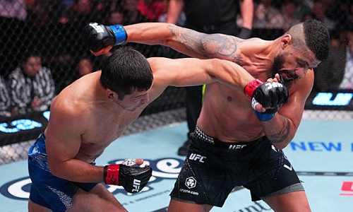 «Только набирает обороты». UFC отметил казахстанского бойца после нокаута