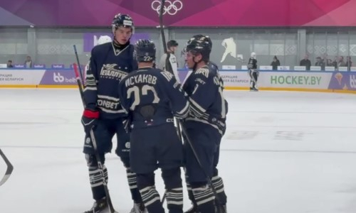 Михайлис отличился в ярком камбэке «Металлурга» с девятью шайбами