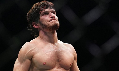 Представлен кард турнира UFC 333 с главным боем Волкановски — Евлоев