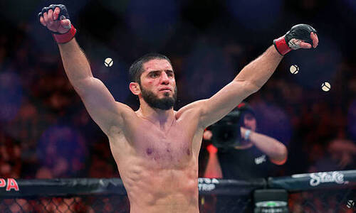 В команде Махачева назвали сроки следующего боя в UFC