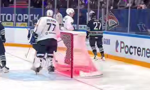 Со счётом 6:5 завершился матч «Металлург» — «Лада»