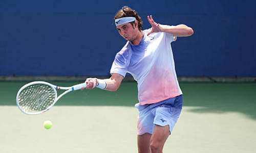 Вторая ракетка Казахстана упустил два матчбола и проиграл на старте US Open-2026