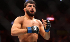 Царукян назвал сроки титульного боя в UFC