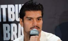 Чемпион WBC похвалил Мейирима Нурсултанова за храбрость перед титульным боем