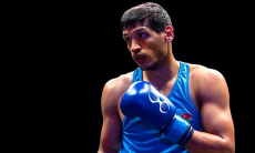 Боксер стал чемпионом Европы после смены Узбекистана на Азербайджан