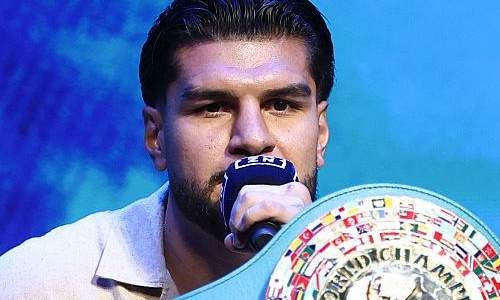 Чемпион WBC высказался об объединении титулов перед боем с Нурсултановым
