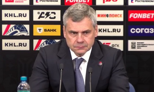 Наставник лидера КХЛ объяснил разгром от «Барыса»