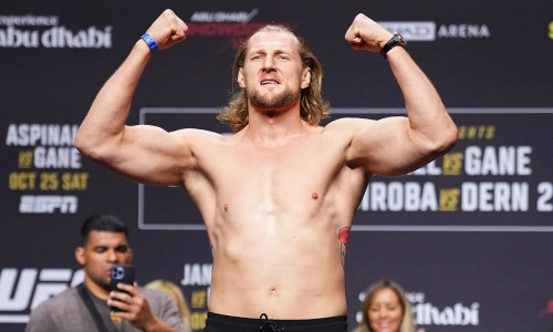 Волков выбрал казаха вместо титульного боя UFC