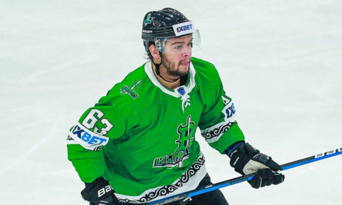 35-летний Антон Петров стал игроком казахстанского клуба