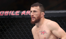 Мераб Двалишвили отдаст Арману Царукяну чемпионский пояс UFC