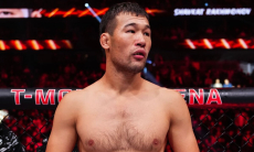 В США назвали сроки боя и соперника Рахмонова в UFC