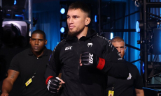 Казахстанец проведет бой в UFC против непобежденного нокаутера