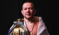Петр Ян сравнялся с Хабибом Нурмагомедовым после победы на UFC 333