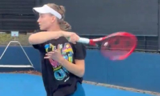 Елена Рыбакина вышла на корт в Токио