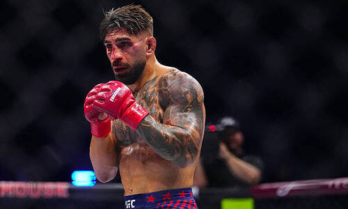 Топурию назвали «настоящим зверем» после первого поражения в UFC