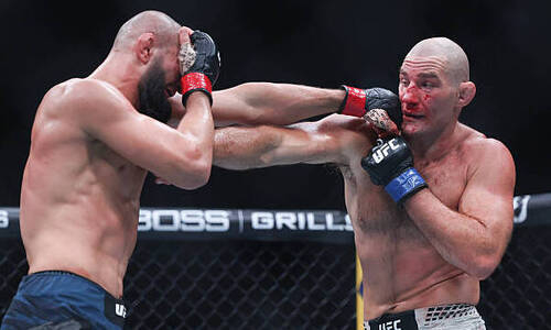 Стрикленд объявил об отказе от боев UFC после победы над Чимаевым