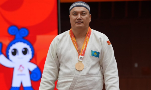 Какое место занимает Казахстан в медальном зачете Азиатских Пара игр после пяти «золотых»